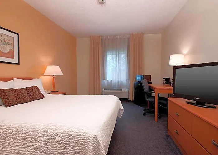 Fairfield By Marriott South 3*