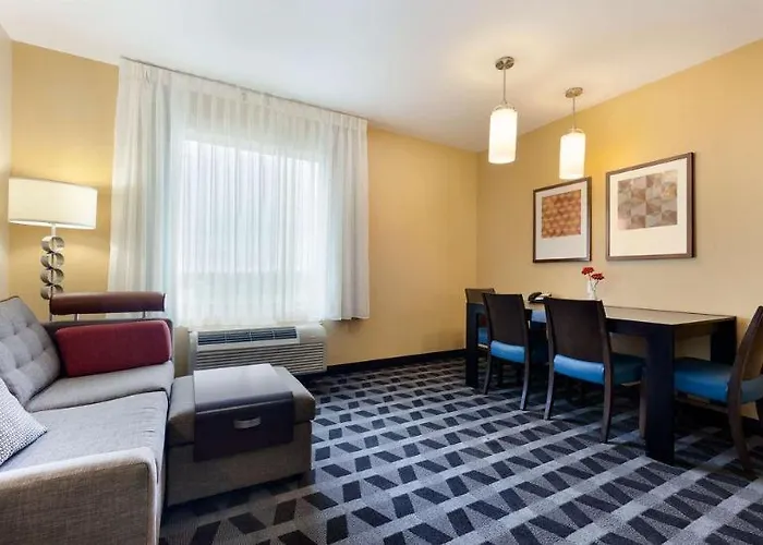 Hotel Fairfield By Marriott South 3*