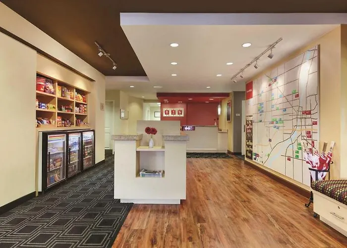 Hotel Fairfield By Marriott South 3*